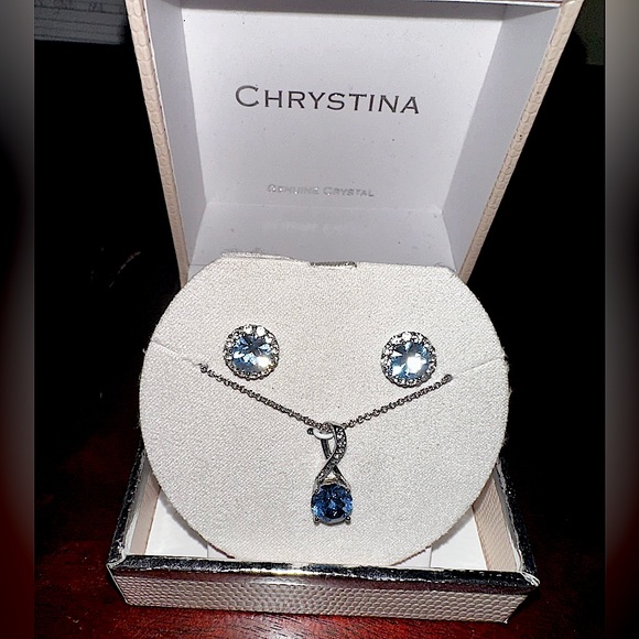 necklace and earring set - Picture 1 of 3